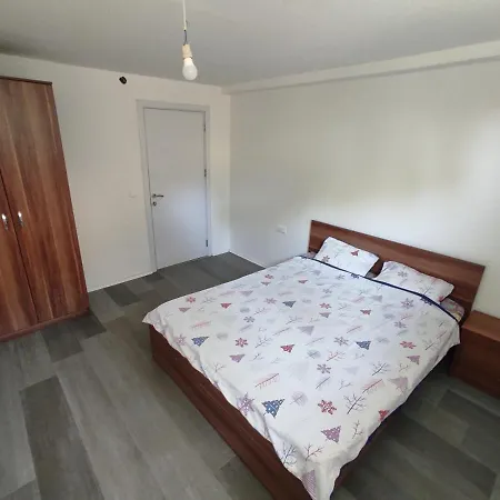 Green Home Апартаменты *